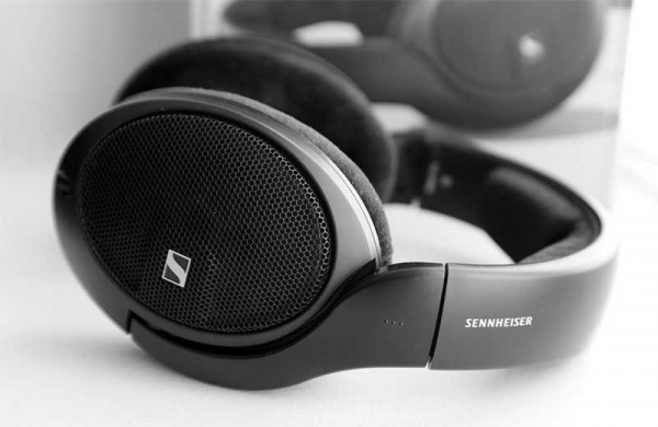 Обзор Sennheiser HD 560S: комфортных проводных наушников с качественным звуком