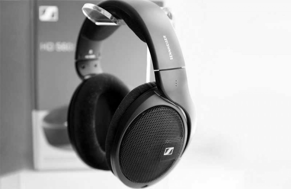 Обзор Sennheiser HD 560S: комфортных проводных наушников с качественным звуком