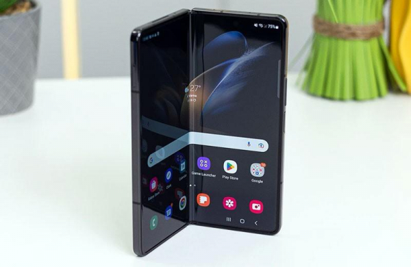 Обзор Samsung Galaxy Z Fold 4: флагманский смартфон и планшет в одном устройстве