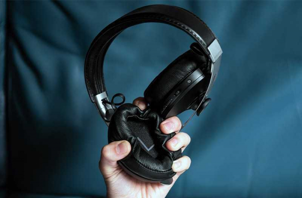 Обзор Sennheiser Momentum III: лучший звук в ритме потребностей