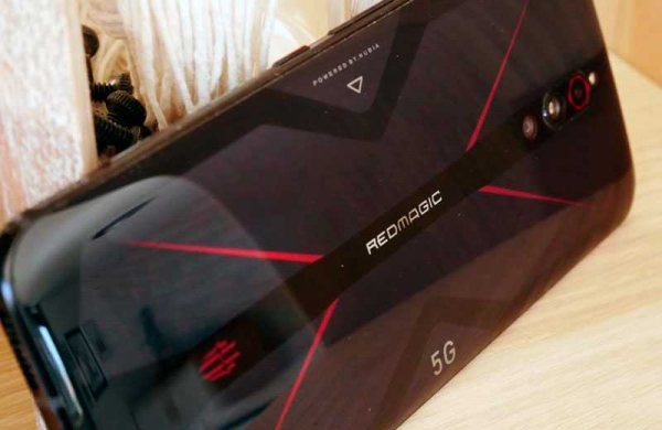 Обзор Nubia Red Magic 5G: смартфон для игр с экраном 144 Гц