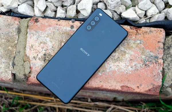 Обзор Sony Xperia 10 III компактного смартфона среднего уровня