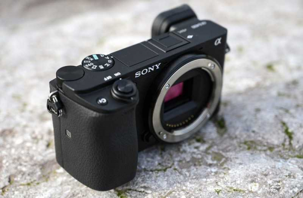 Обзор Sony A6400: беззеркальная камера с лучшим автофокусом