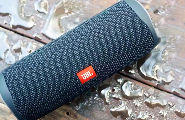 Обзор JBL Flip 5: обновлённая портативная Bluetooth-колонка без излишеств