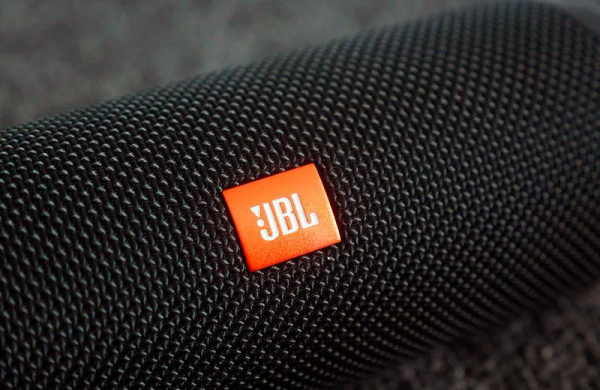 Обзор JBL Flip 5: обновлённая портативная Bluetooth-колонка без излишеств