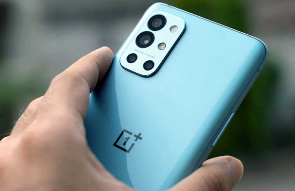 Обзор OnePlus 9R 5G более нового и знакомого смартфона OnePlus