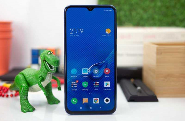 Обзор Xiaomi Mi 9 SE уменьшенной версии флагмана