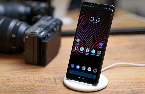 Обзор Sony Xperia 1 III: дорогого и вызывающего недоумение смартфона