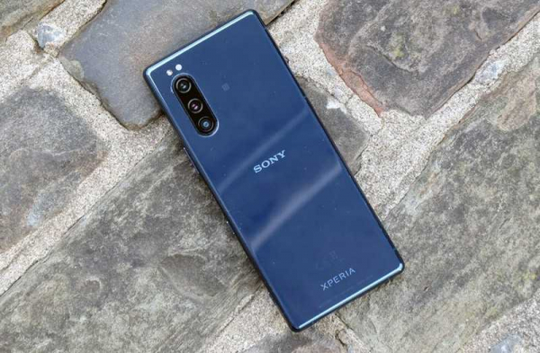 Обзор Sony Xperia 5: телефон с лучшей карманной камерой