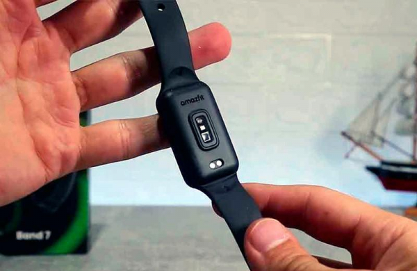 Обзор Amazfit Band 7: фитнес-браслета с невысокой ценой и множеством функций