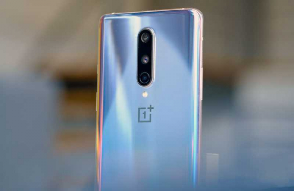 Обзор OnePlus 8: обновлённого и достойного смартфона