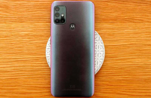 Обзор Motorola Moto G30 недорогого смартфона с массой достоинств