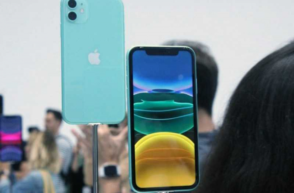 Первый обзор телефона iPhone 11: обновлённого iPhone XR