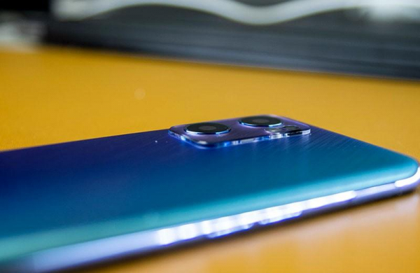 Обзор Oppo Reno 7 5G: привлекательный и стильный смартфон среднего класса