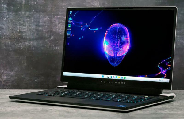 Обзор Alienware x15: тонкий и очень производительный игровой ноутбук