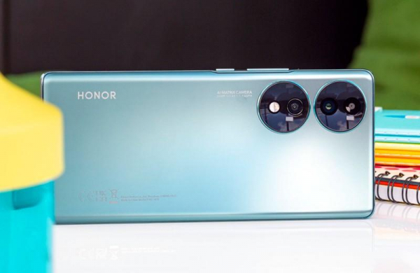 Обзор Honor 70: элегантного смартфона с проблемами предшественника