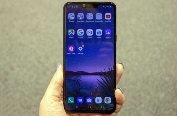 Обзор LG G8 ThinQ: управляй смартфоном как джедай