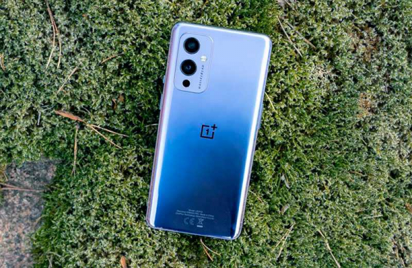 Обзор OnePlus 9: обновлённого почти флагманского смартфона