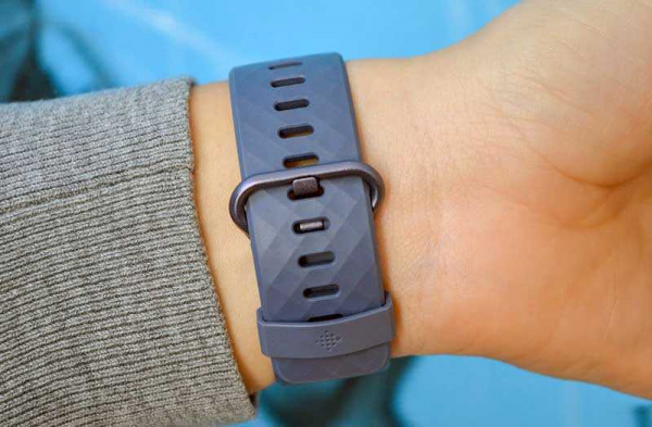 Обзор Fitbit Charge 3: браслет обновлён и улучшен