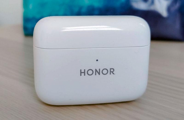 Обзор HONOR Earbuds 2 Lite: хороших и автономных наушников по бюджетной цене